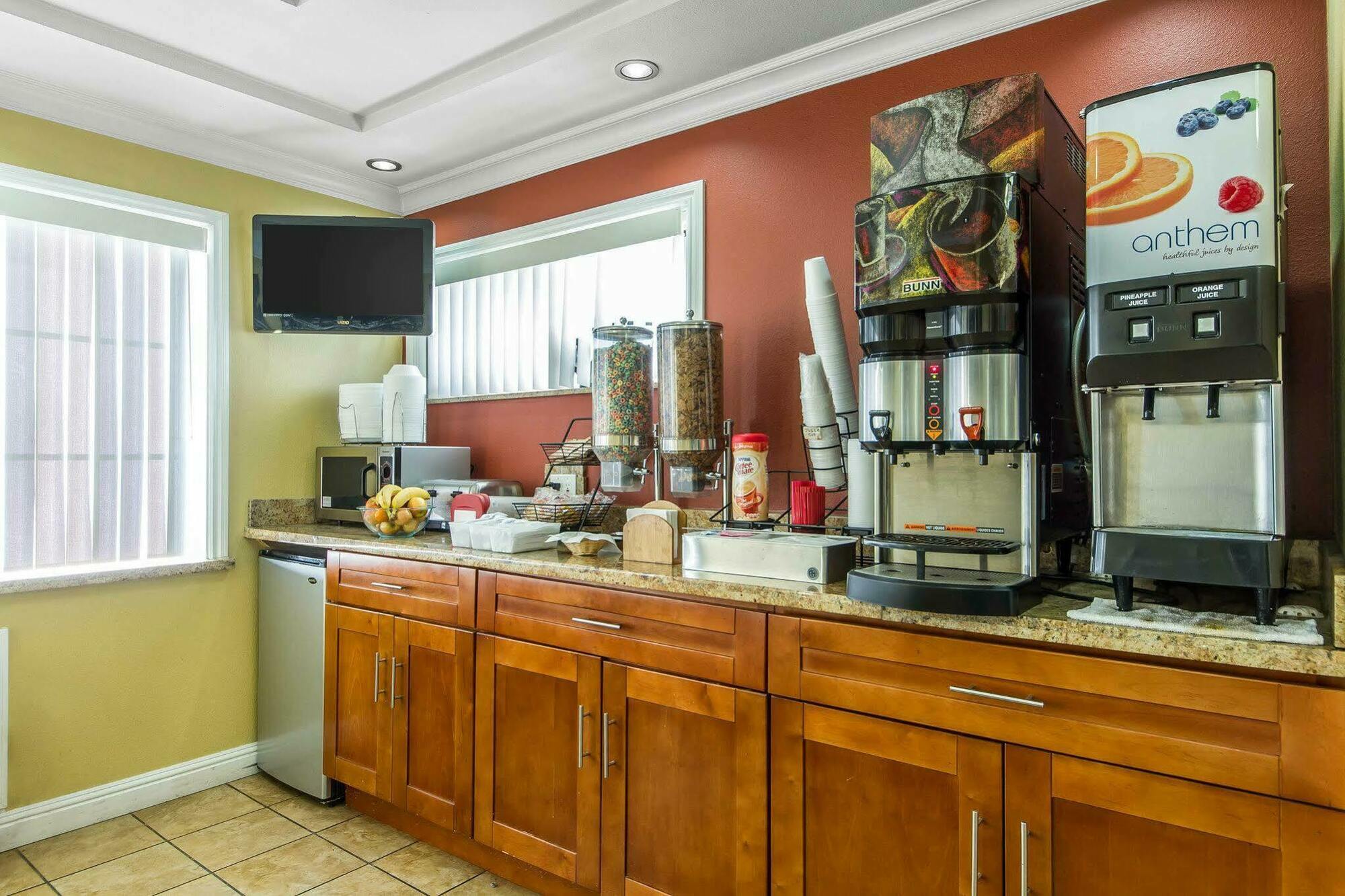 Rodeway Inn & Suites Near The Coliseum & Arena Oakland Eksteriør bilde